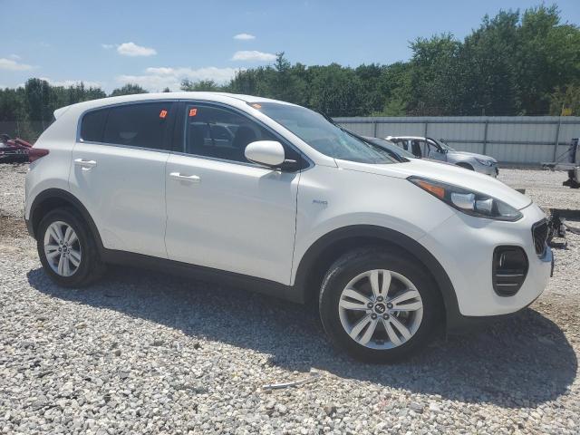 VIN KNDPMCAC7J7448080 2018 KIA Sportage, LX no.4