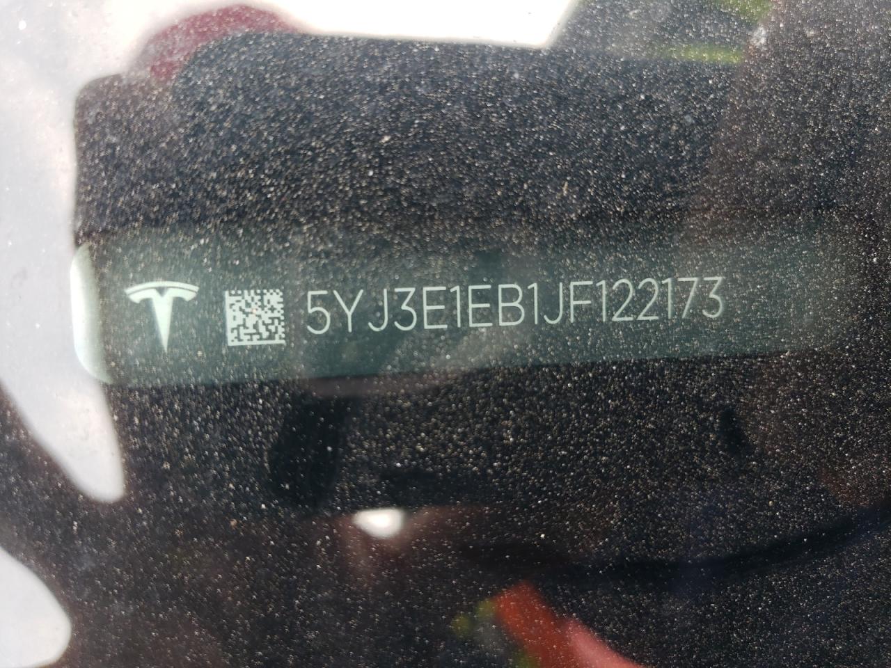 5YJ3E1EB1JF122173 2018 Tesla Model 3