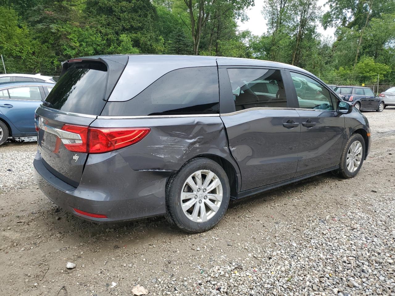 5FNRL6H22KB122242 2019 Honda Odyssey Lx