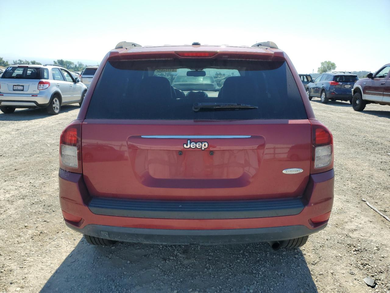 2016 Jeep Compass Latitude vin: 1C4NJCEA4GD640852