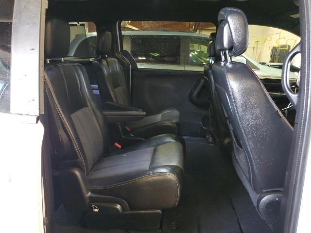 2015 CHRYSLER TOWN & COU - 2C4RC1HG9FR753529