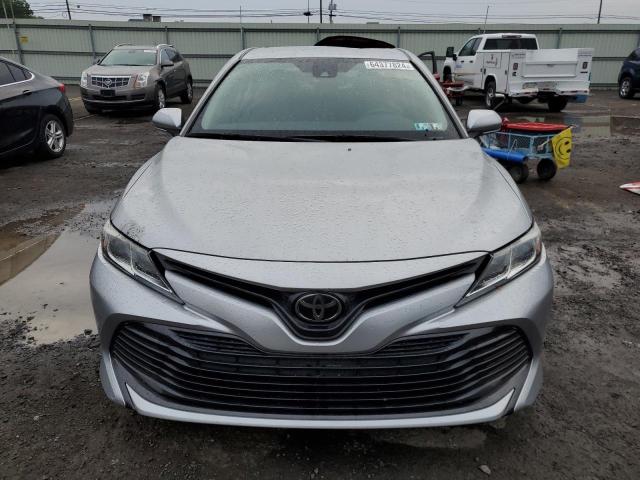 VIN 4T1B11HKXJU609958 2018 Toyota Camry, L no.5