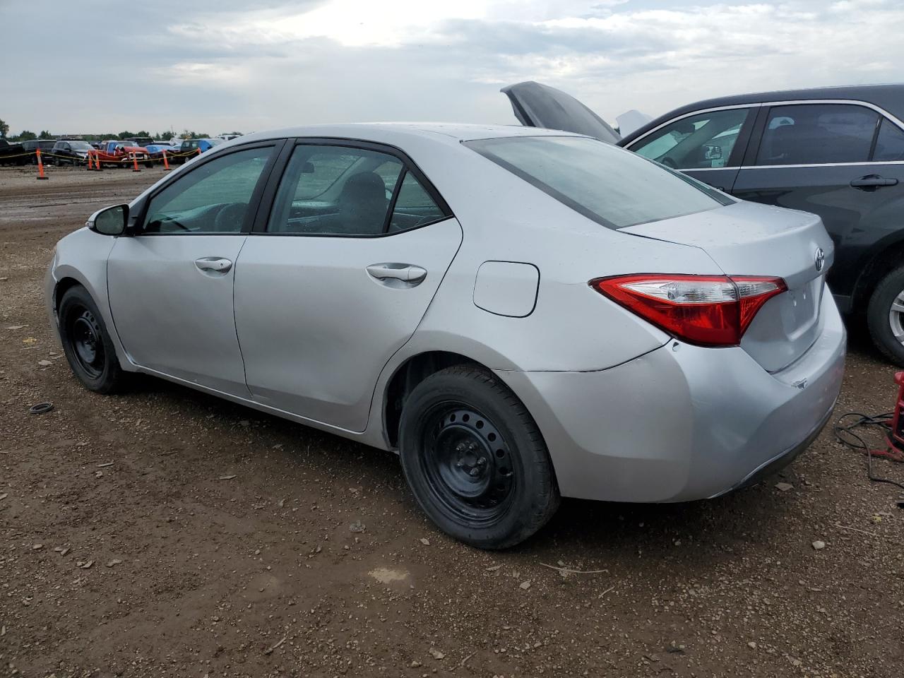 2015 Toyota Corolla L vin: 5YFBURHE6FP333884