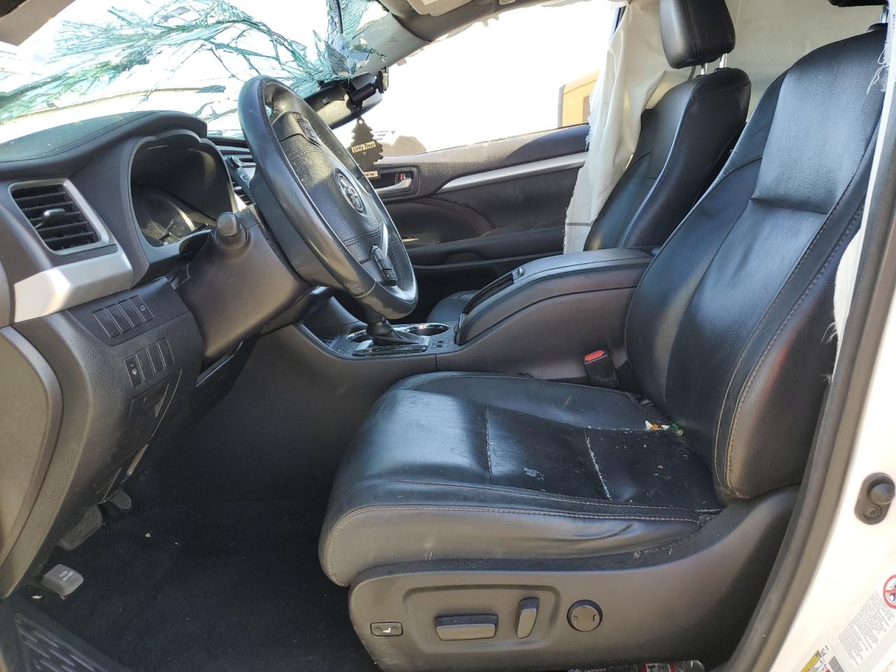 5TDKKRFH4GS180417 2016 Toyota Highlander Xle