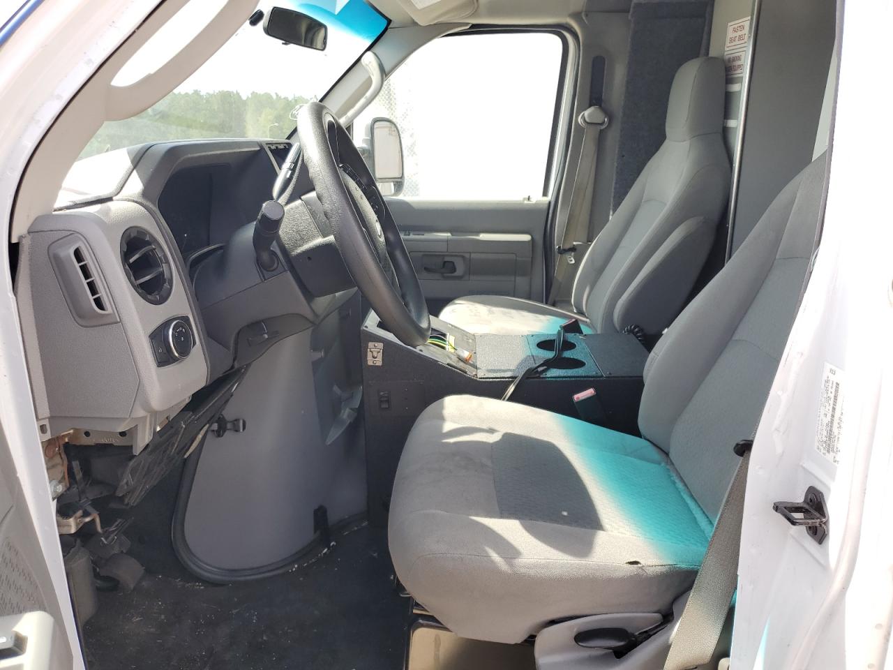 FORD ECONOLINE E350 SUPER DUTY CUTAWAY VAN