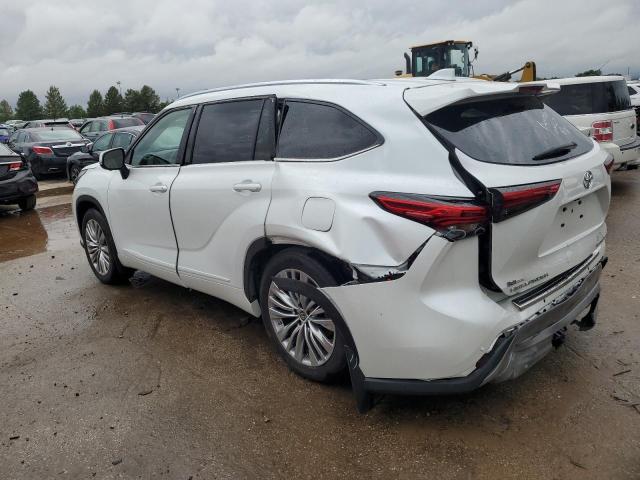 VIN 5TDKDRBH4PS022806 2023 Toyota Highlander, L no.2