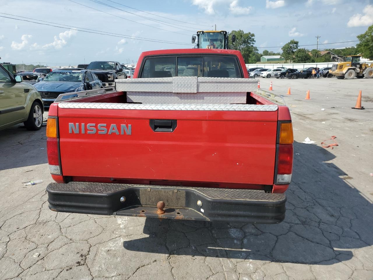 Lot #2741306672 1992 NISSAN TRUCK SHOR