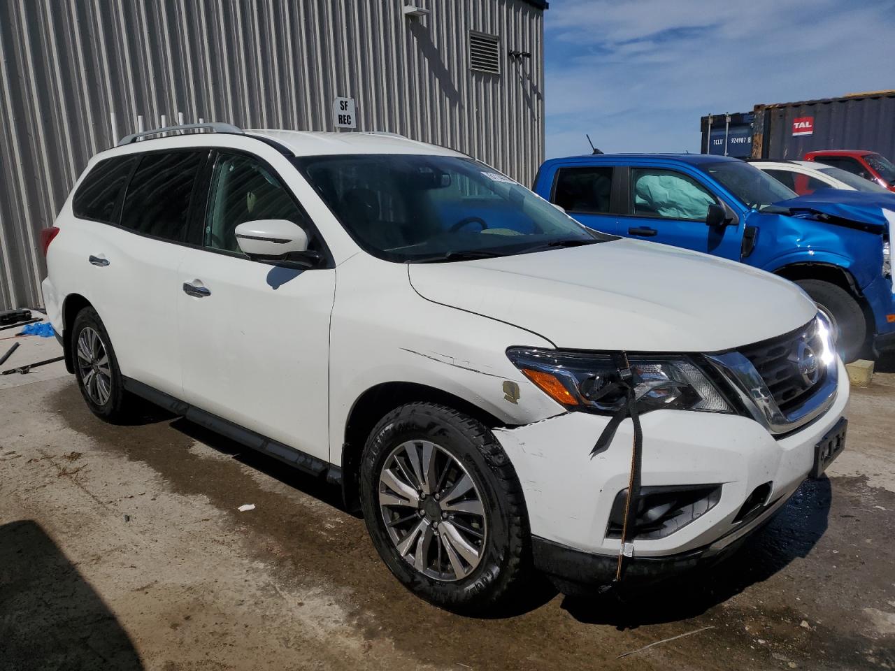 2017 Nissan Pathfinder S vin: 5N1DR2MM7HC600195