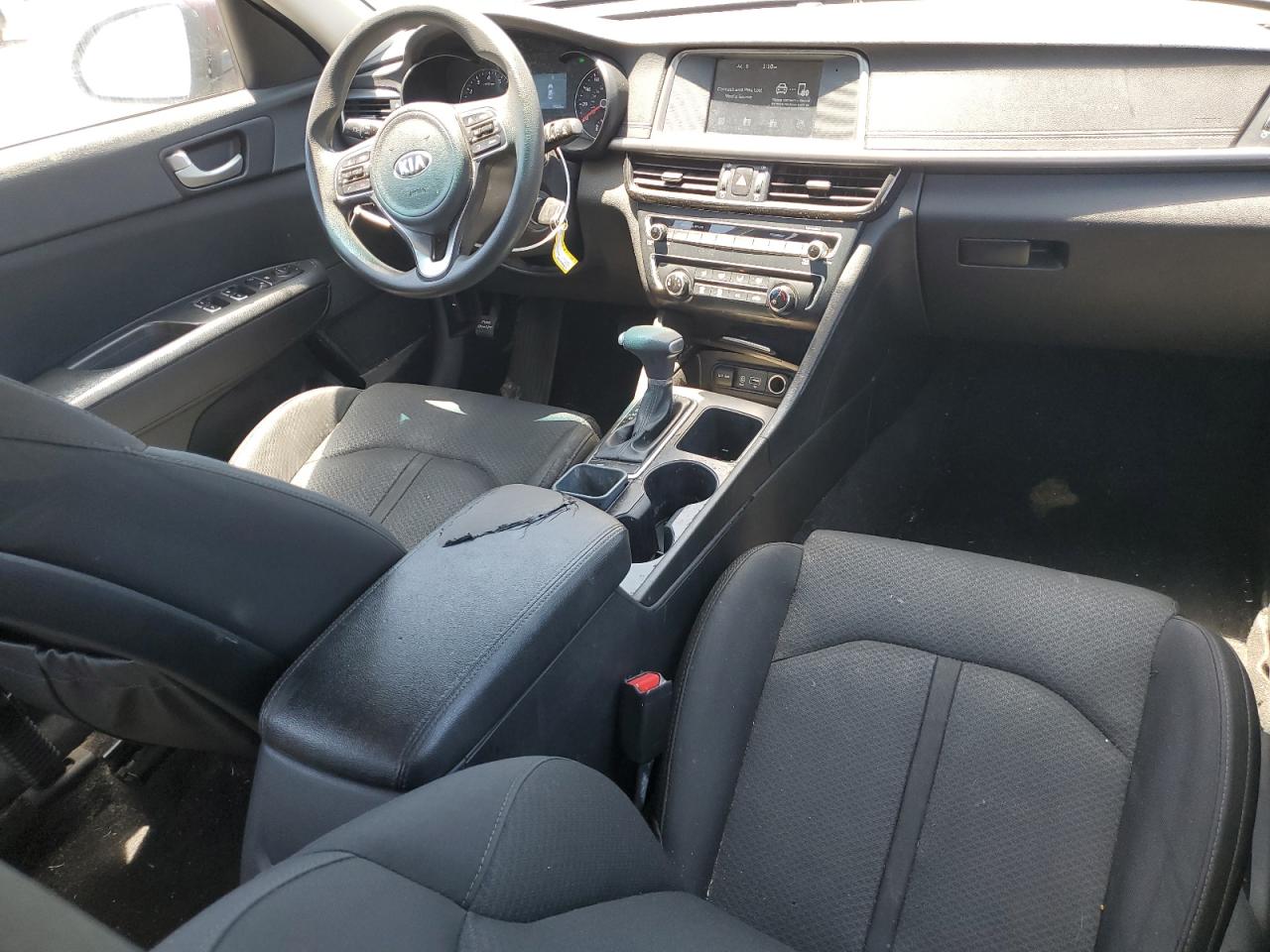 5XXGT4L39JG208445 2018 Kia Optima Lx