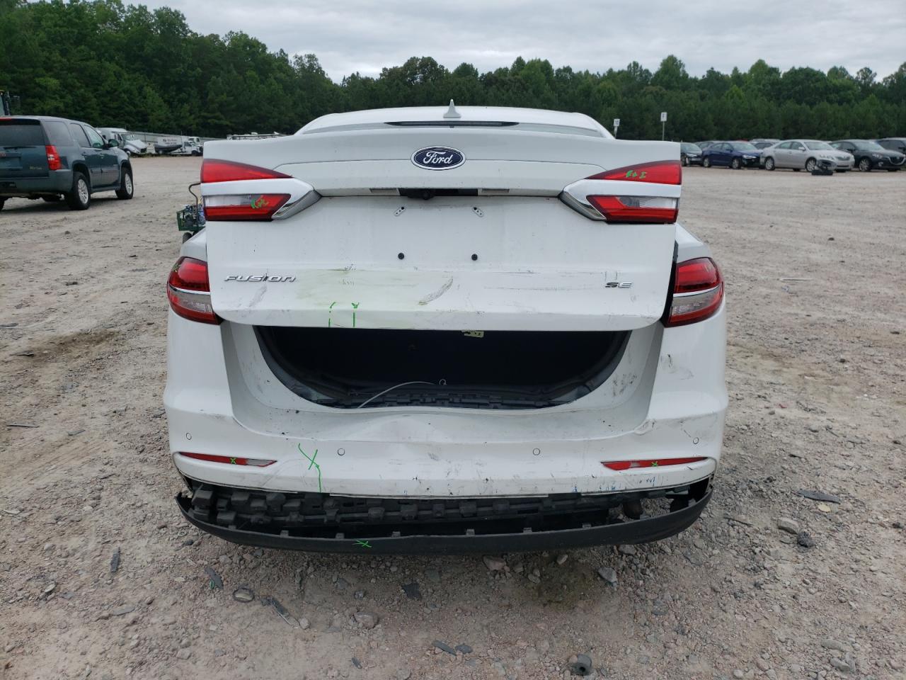 3FA6P0H79KR218535 2019 Ford Fusion Se