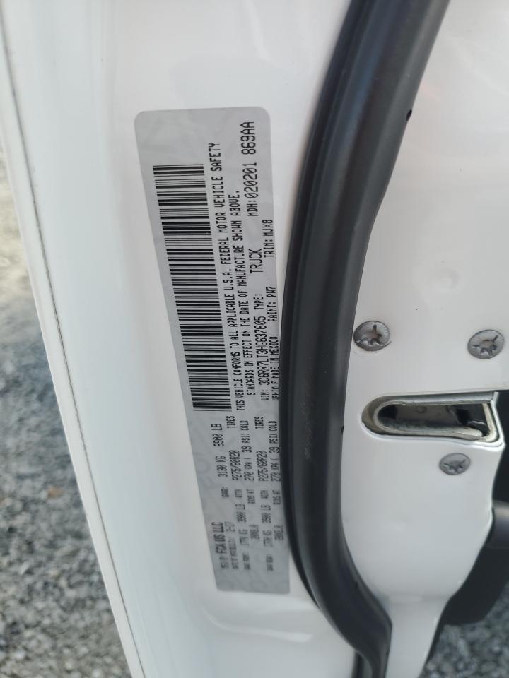 3C6RR7LT3HG637605 2017 Ram 1500 Slt