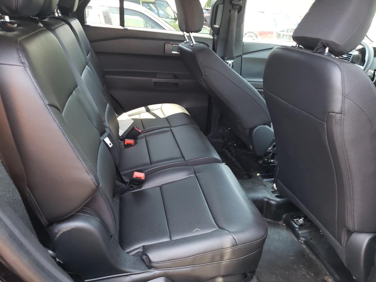 1FM5K8ABXNGB77261 2022 Ford Explorer Police Interceptor