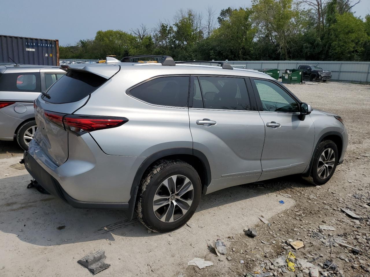 Lot #2928748941 2021 TOYOTA HIGHLANDER