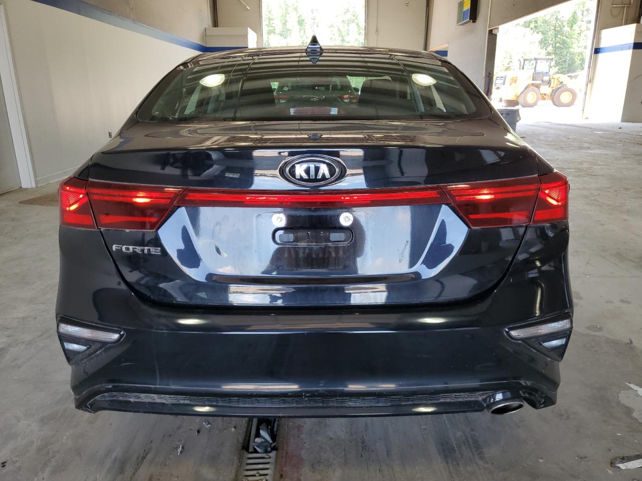 3KPF24AD9KE024028 2019 Kia Forte Fe