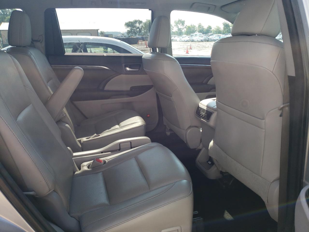 5TDDKRFH7ES071004 2014 Toyota Highlander Limited