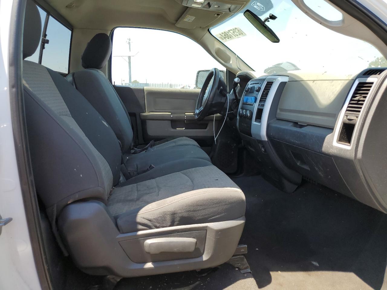 3D7JB1EP7BG563240 2011 Dodge Ram 1500