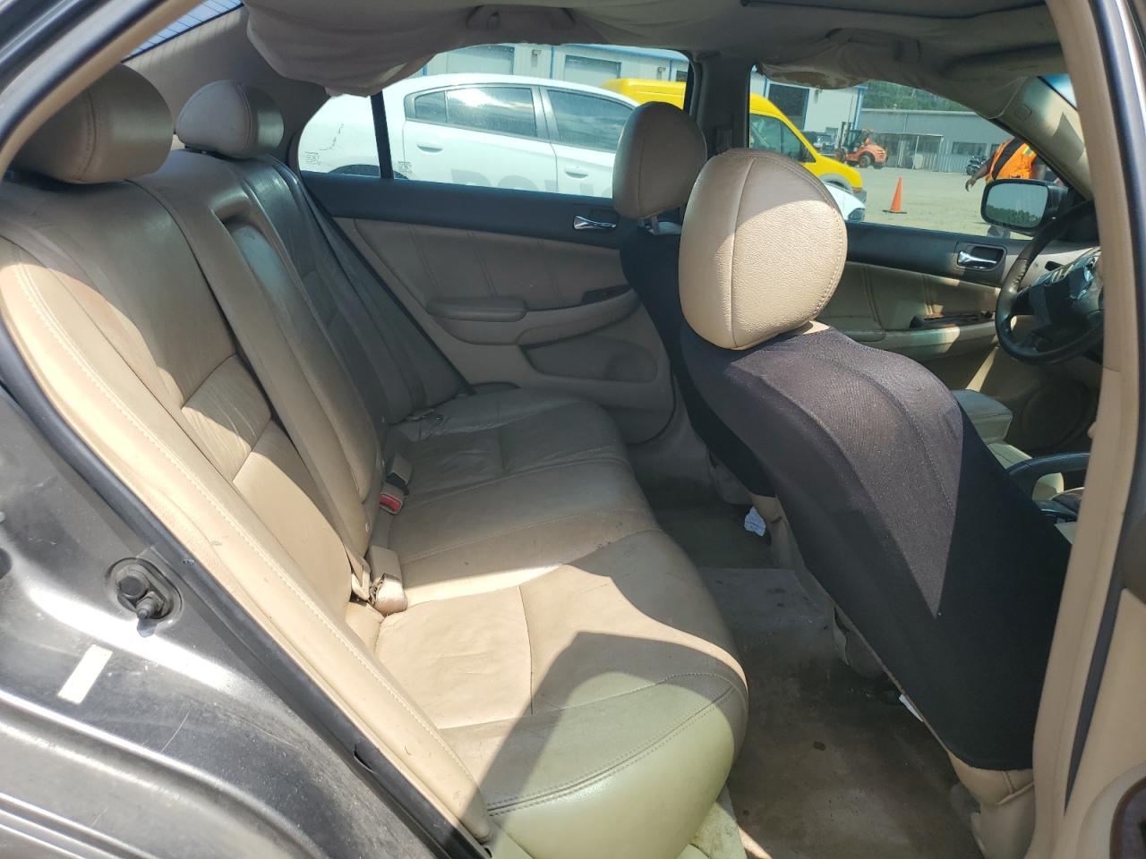 1HGCM66516A052233 2006 Honda Accord Ex