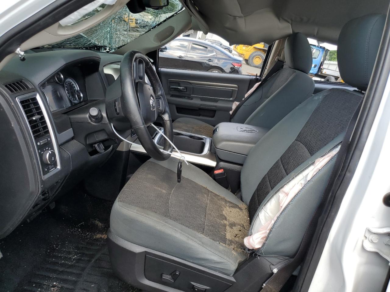 1C6RR7LT2GS408145 2016 Ram 1500 Slt