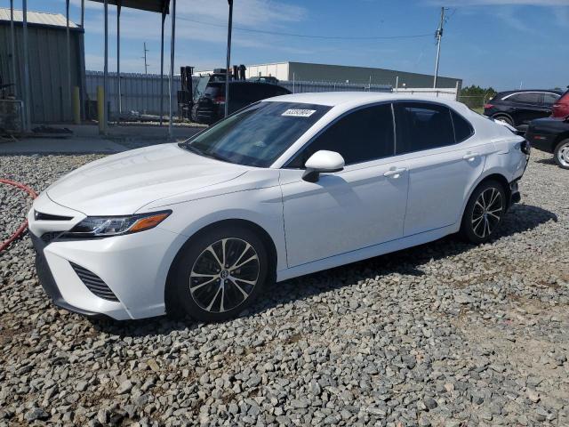 VIN 4T1B11HK4JU607333 2018 Toyota Camry, L no.1