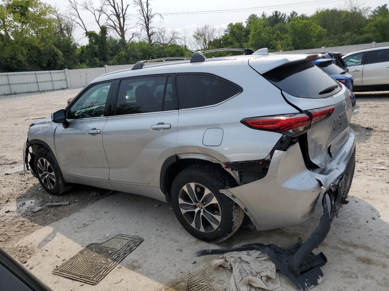 Lot #2928748941 2021 TOYOTA HIGHLANDER