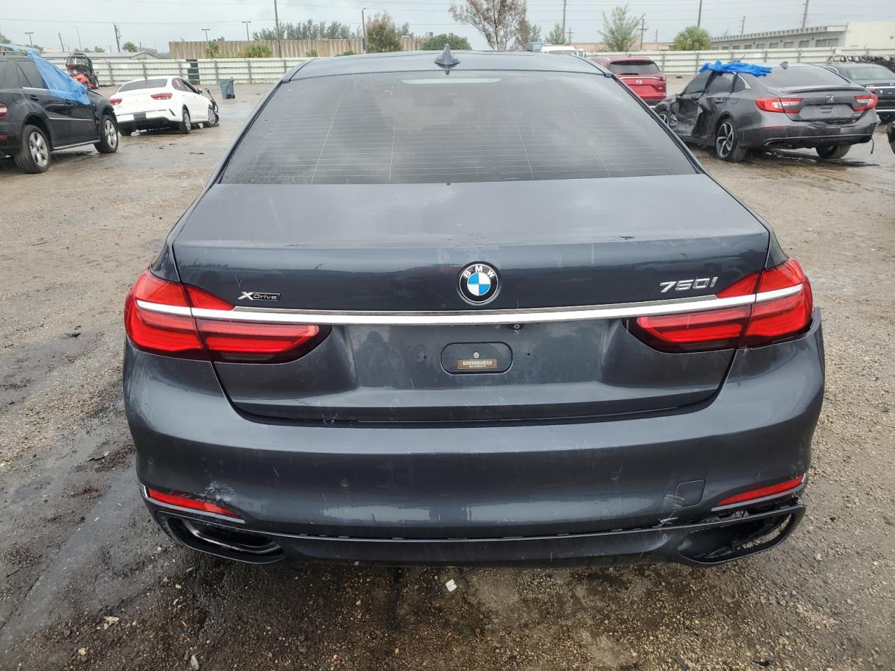 2016 BMW 750 Xi vin: WBA7F2C59GG416787