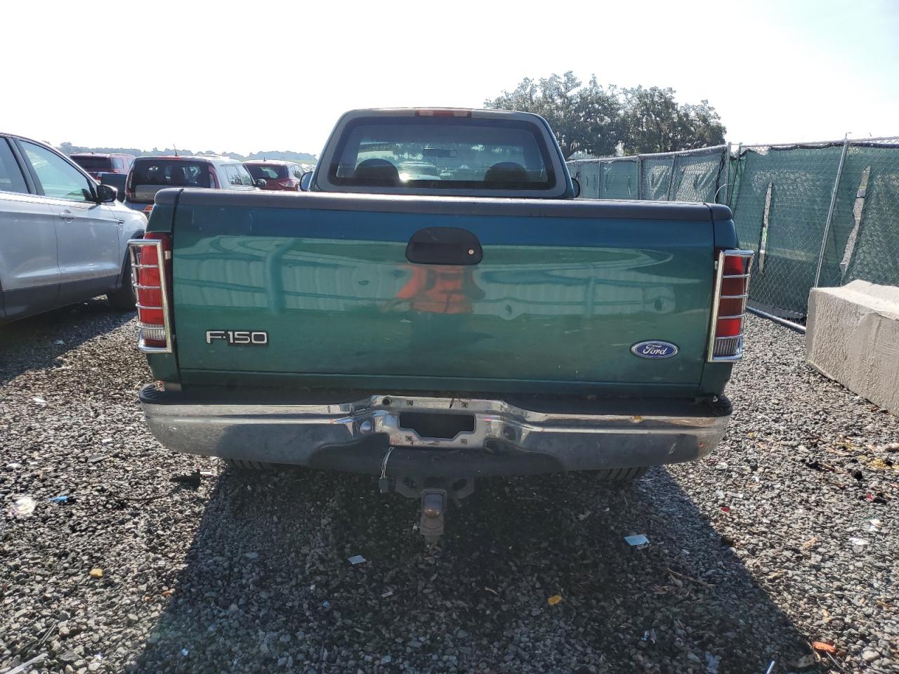 1FTDF1727VNC55624 1997 Ford F150
