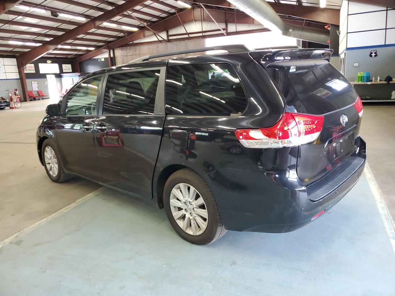 2014 Toyota Sienna Xle vin: 5TDDK3DC0ES094080