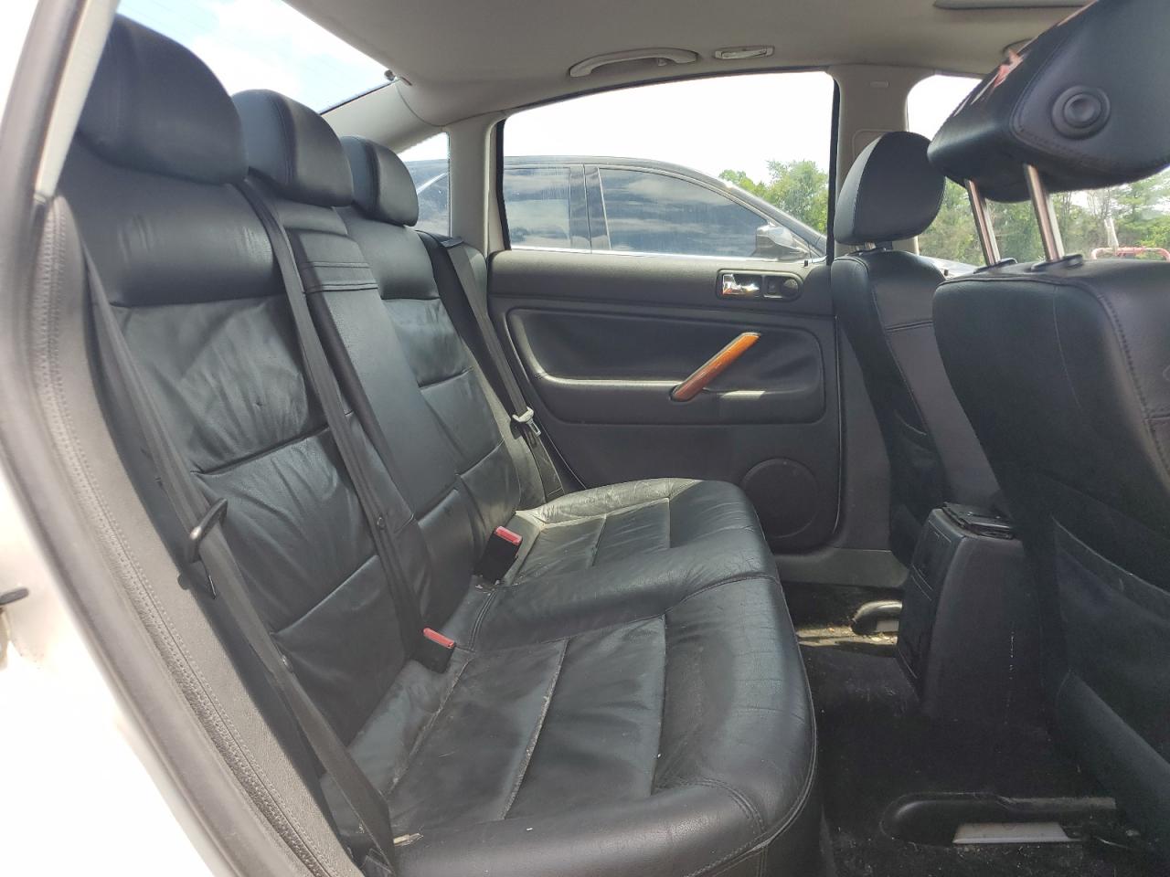 WVWRH63B82P441594 2002 Volkswagen Passat Glx