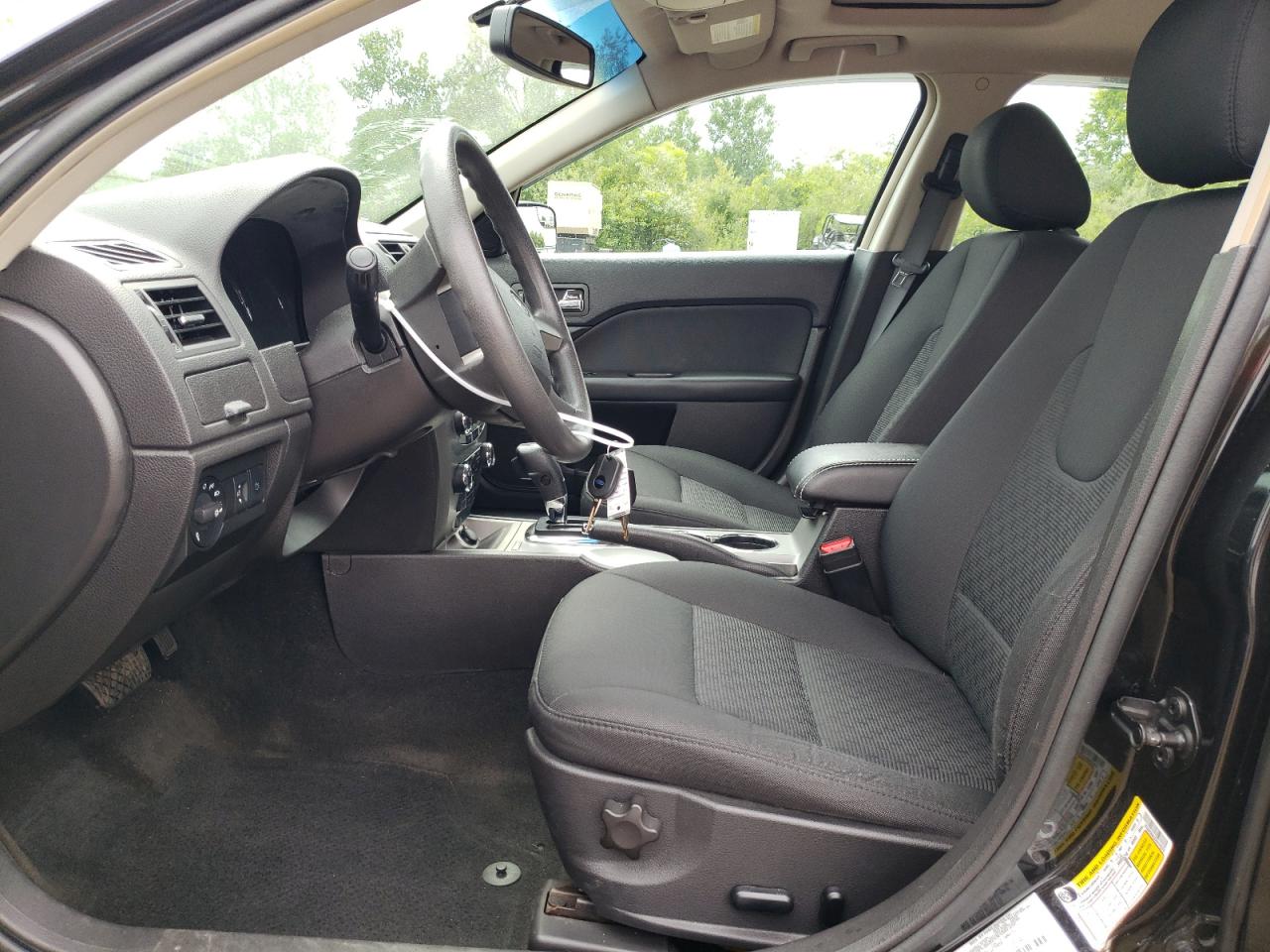 3FAHP0HA2CR410370 2012 Ford Fusion Se