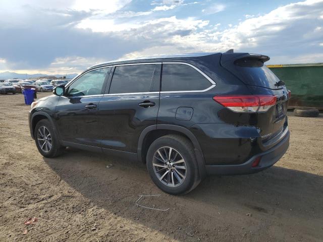 VIN 5TDJZRFH4KS570580 2019 Toyota Highlander, SE no.2