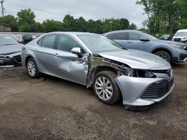 VIN 4T1B11HK2KU854125 2019 Toyota Camry, L no.4