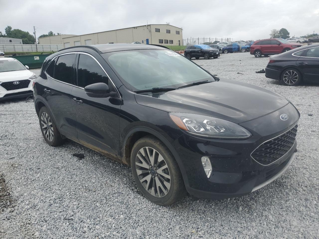 FORD ESCAPE TITANIUM