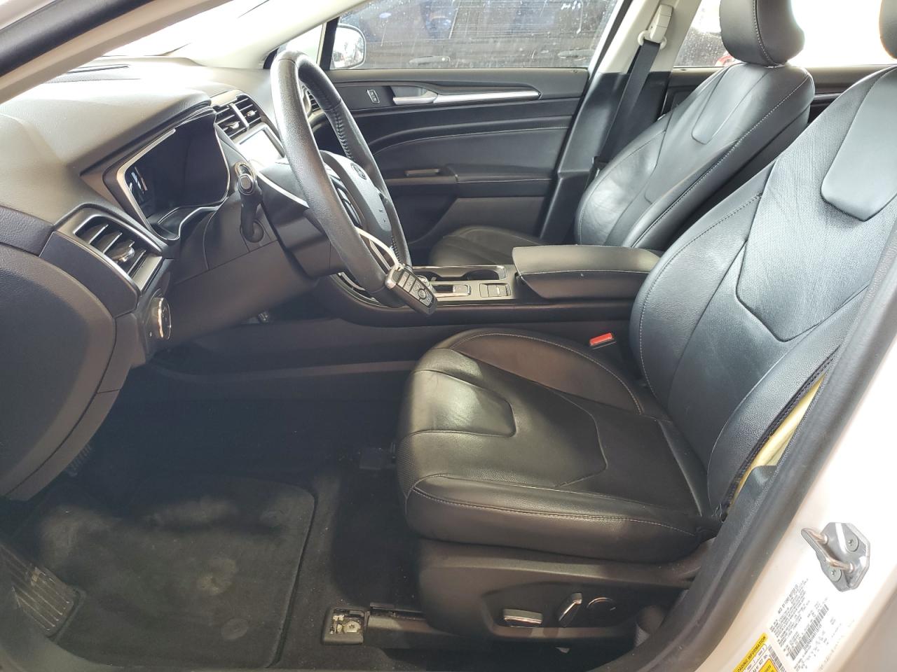 3FA6P0RU4KR118749 2019 Ford Fusion Titanium