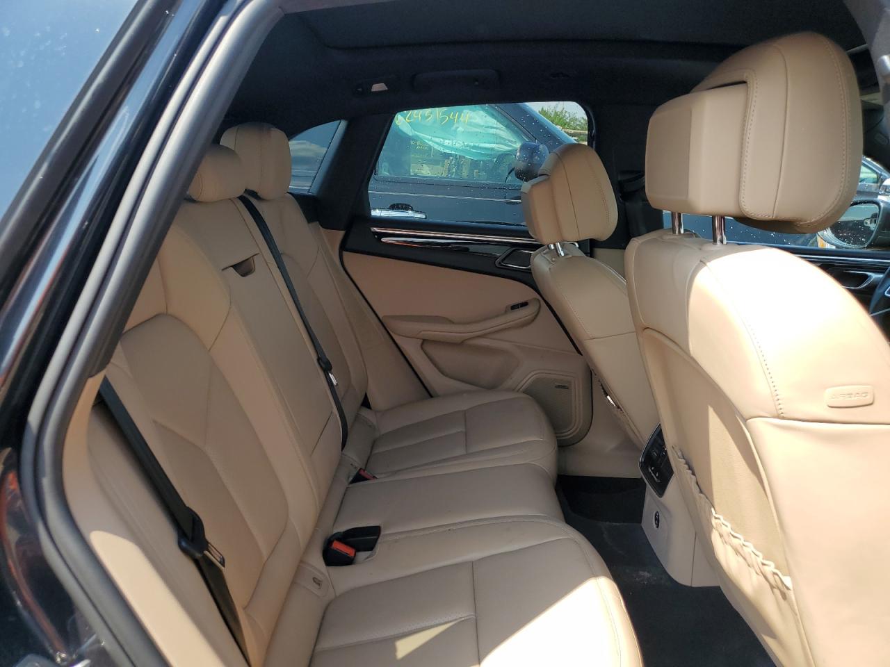 WP1AA2A55MLB13954 2021 Porsche Macan