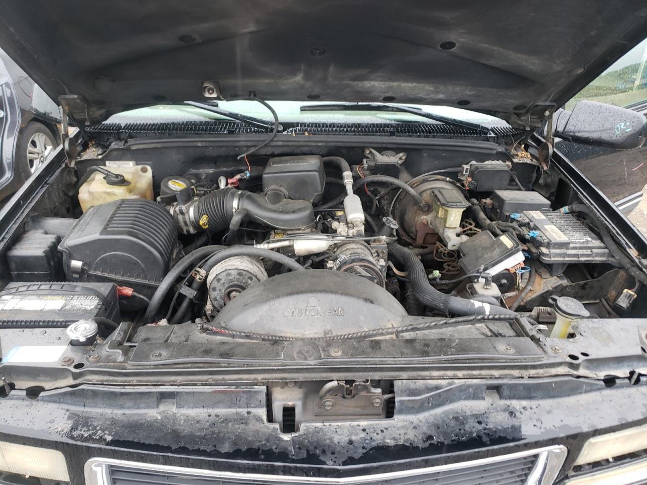 1GKFK16R9XJ704173 1999 GMC Suburban K1500