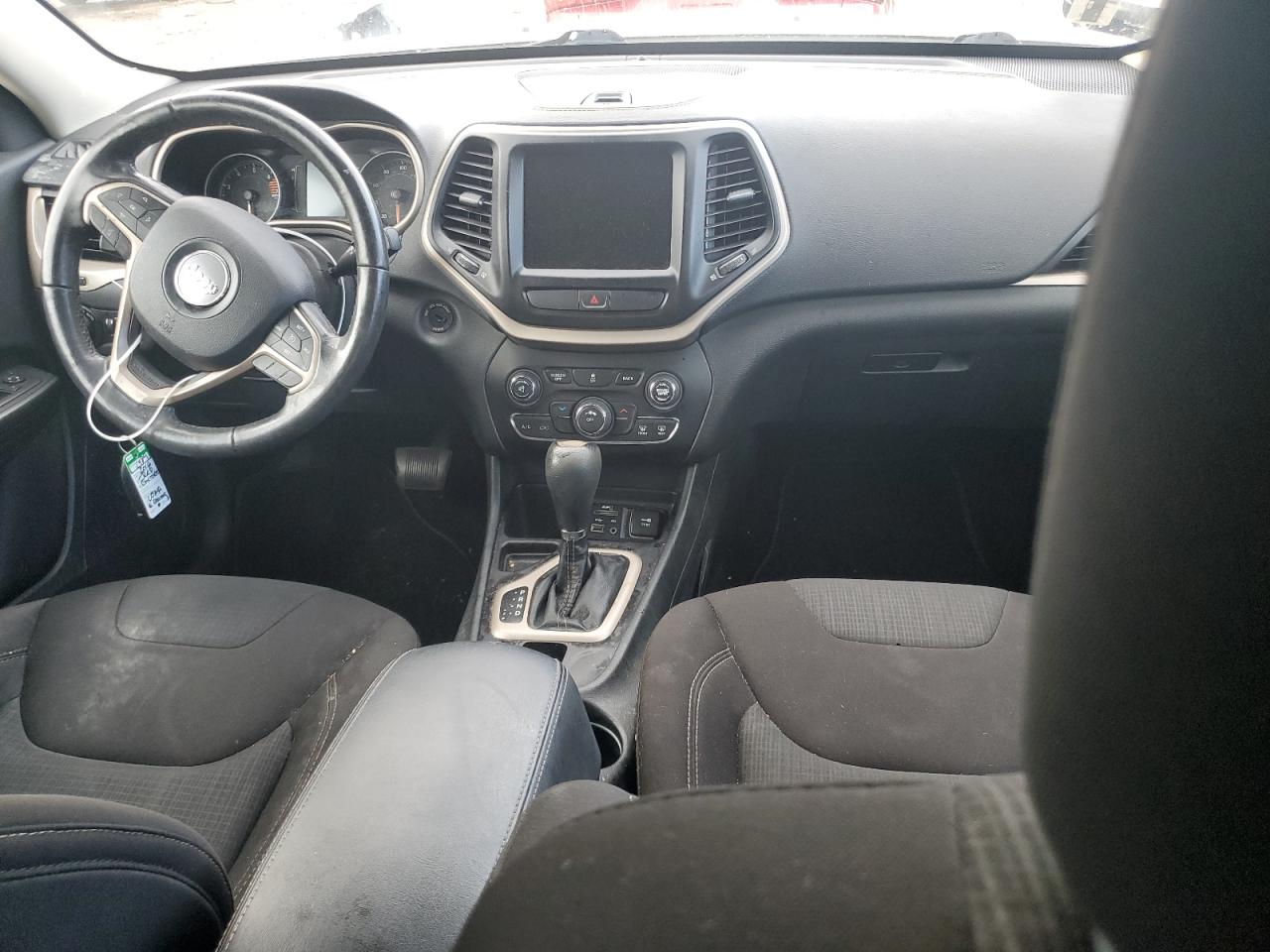 1C4PJLCB6GW234046 2016 Jeep Cherokee Latitude