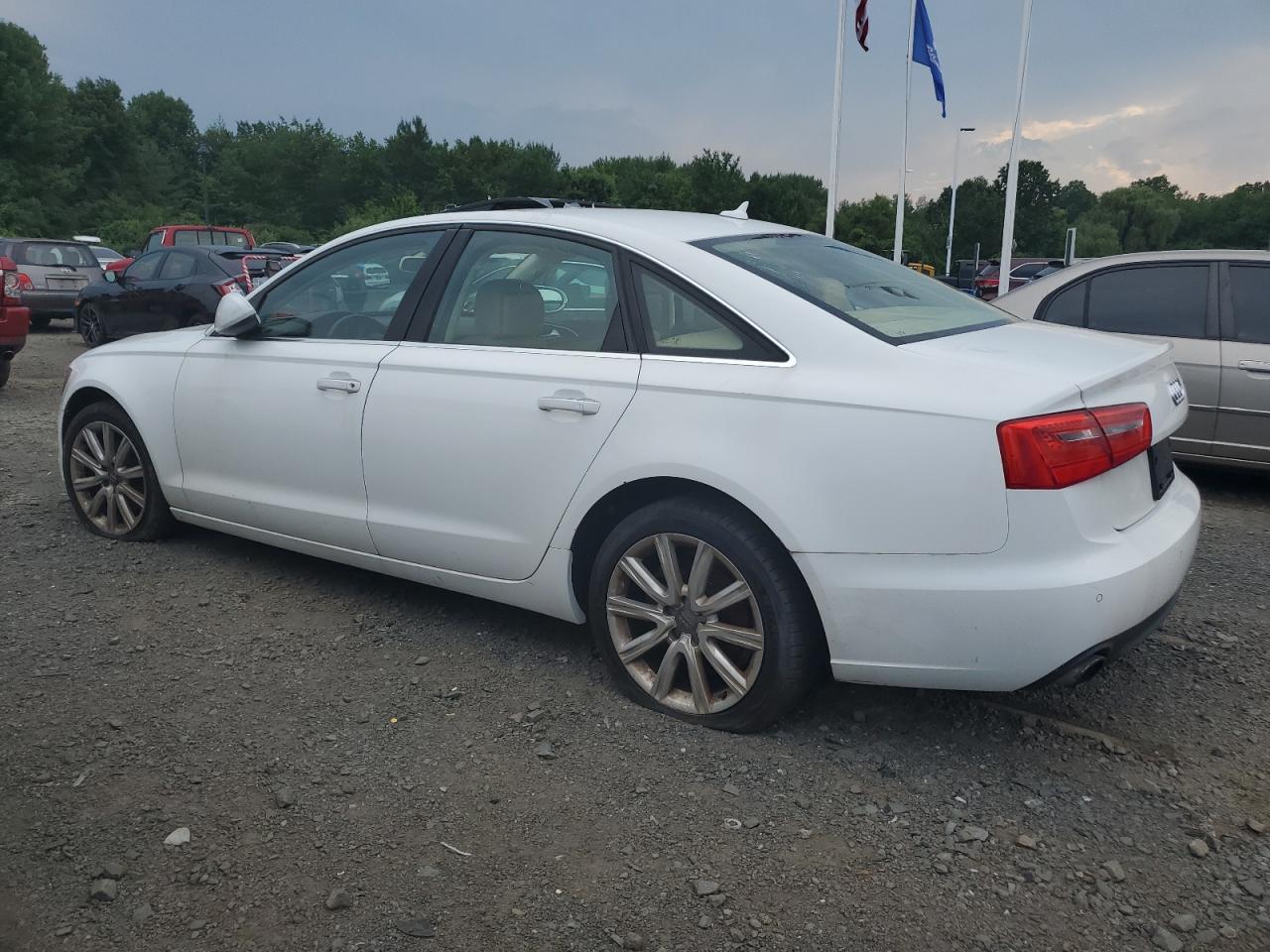 2013 Audi A6 Premium Plus vin: WAUGFAFC4DN067162