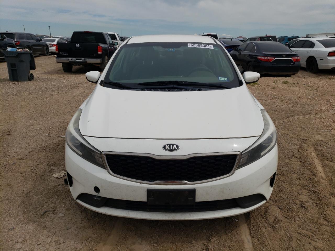 3KPFK4A72HE068181 2017 Kia Forte Lx