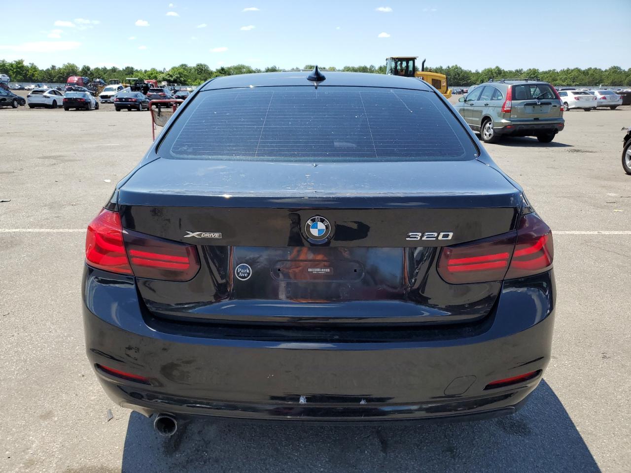 WBA8A3C50HK692010 2017 BMW 320 Xi