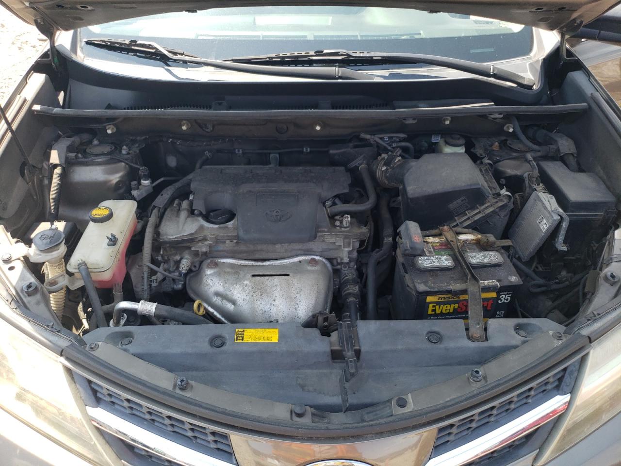 2T3BFREVXFW263763 2015 Toyota Rav4 Le