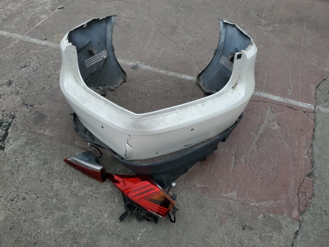 JTHBA1D22H5046062 2017 Lexus Is 200T