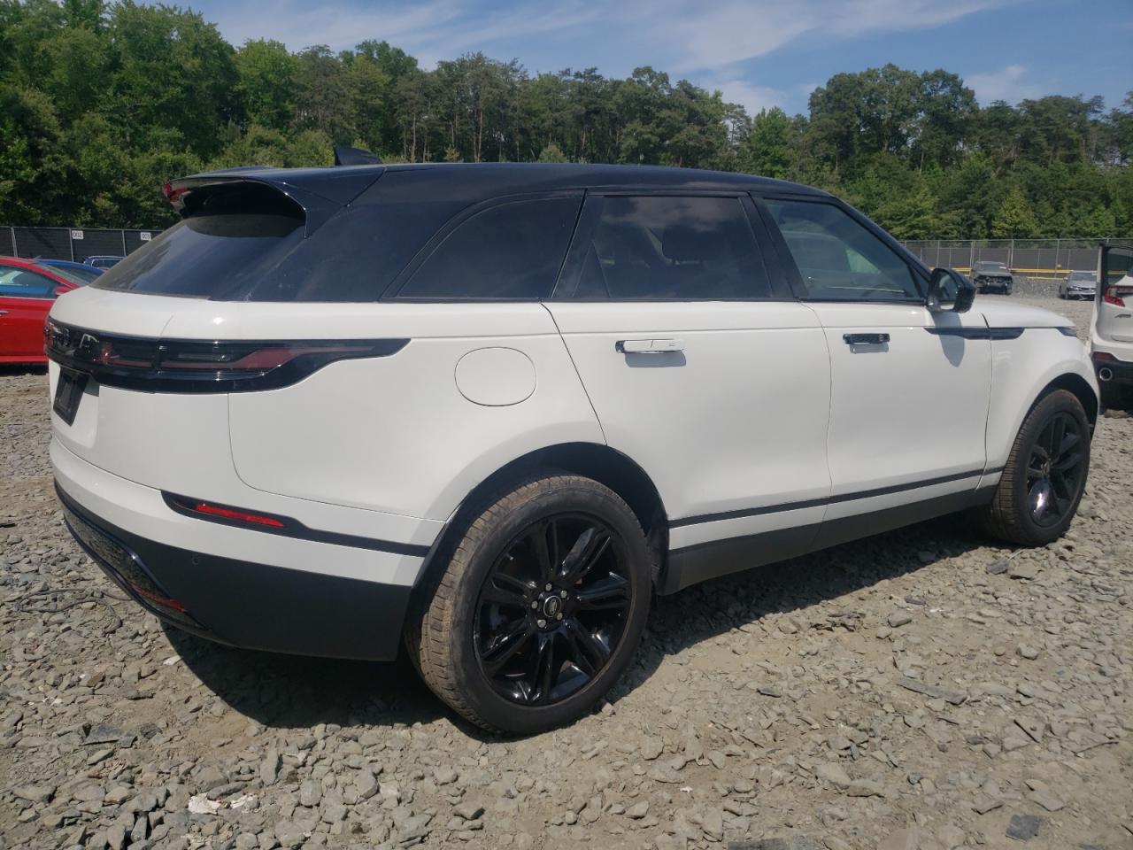 2024 Land Rover Range Rover Velar S vin: SALYJ2EX3RA370733