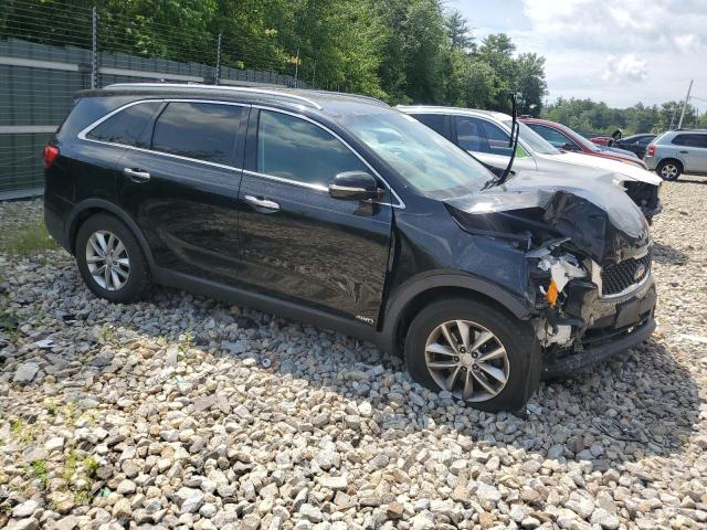 VIN 5XYPGDA31HG200207 2017 KIA Sorento, LX no.4