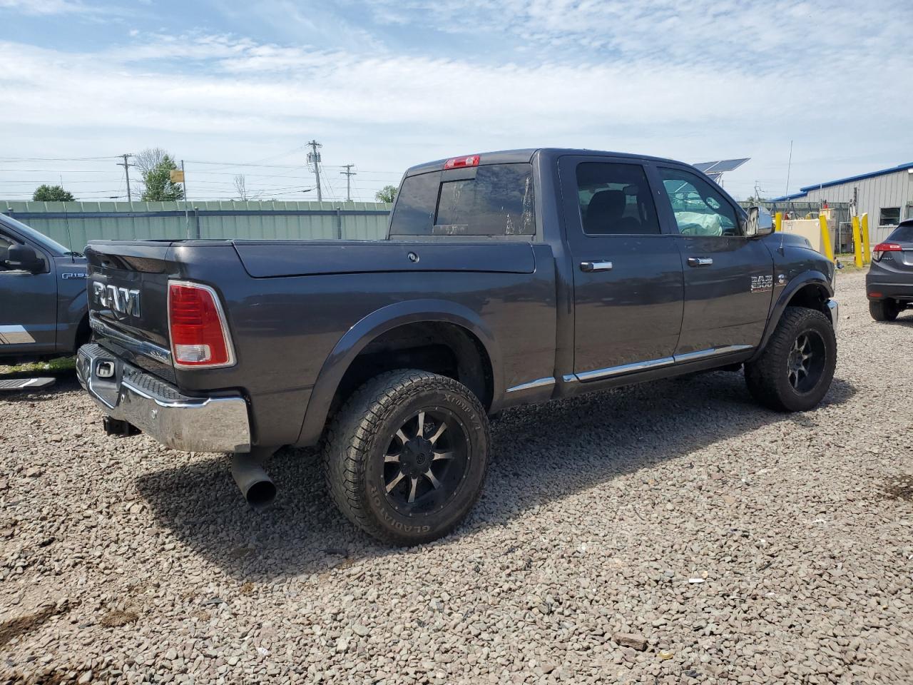 2016 Ram 2500 Longhorn vin: 3C6UR5GL5GG299843