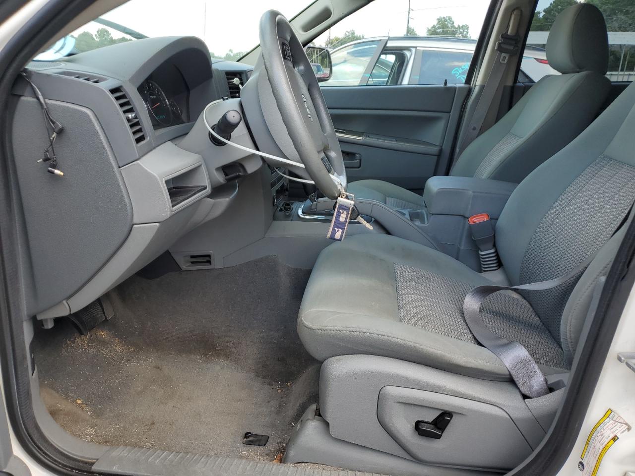 1J8GR48K17C680235 2007 Jeep Grand Cherokee Laredo