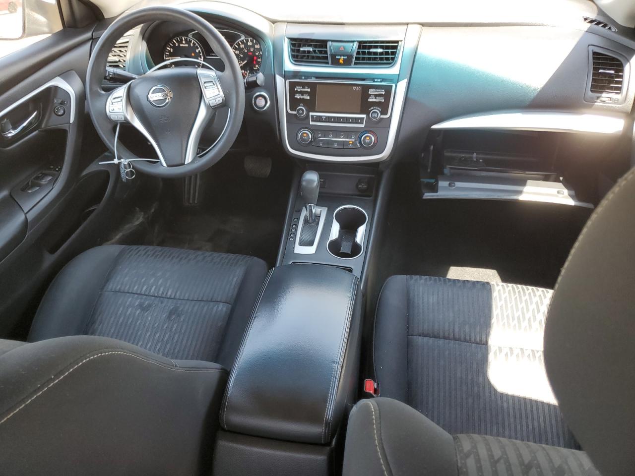 2017 Nissan Altima 2.5 vin: 1N4AL3AP8HN365247