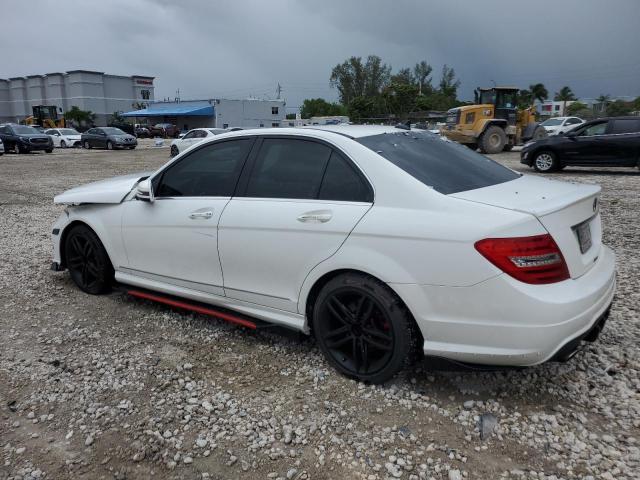 VIN WDDGF8AB2DR276229 2013 Mercedes-Benz C-Class, 3... no.2