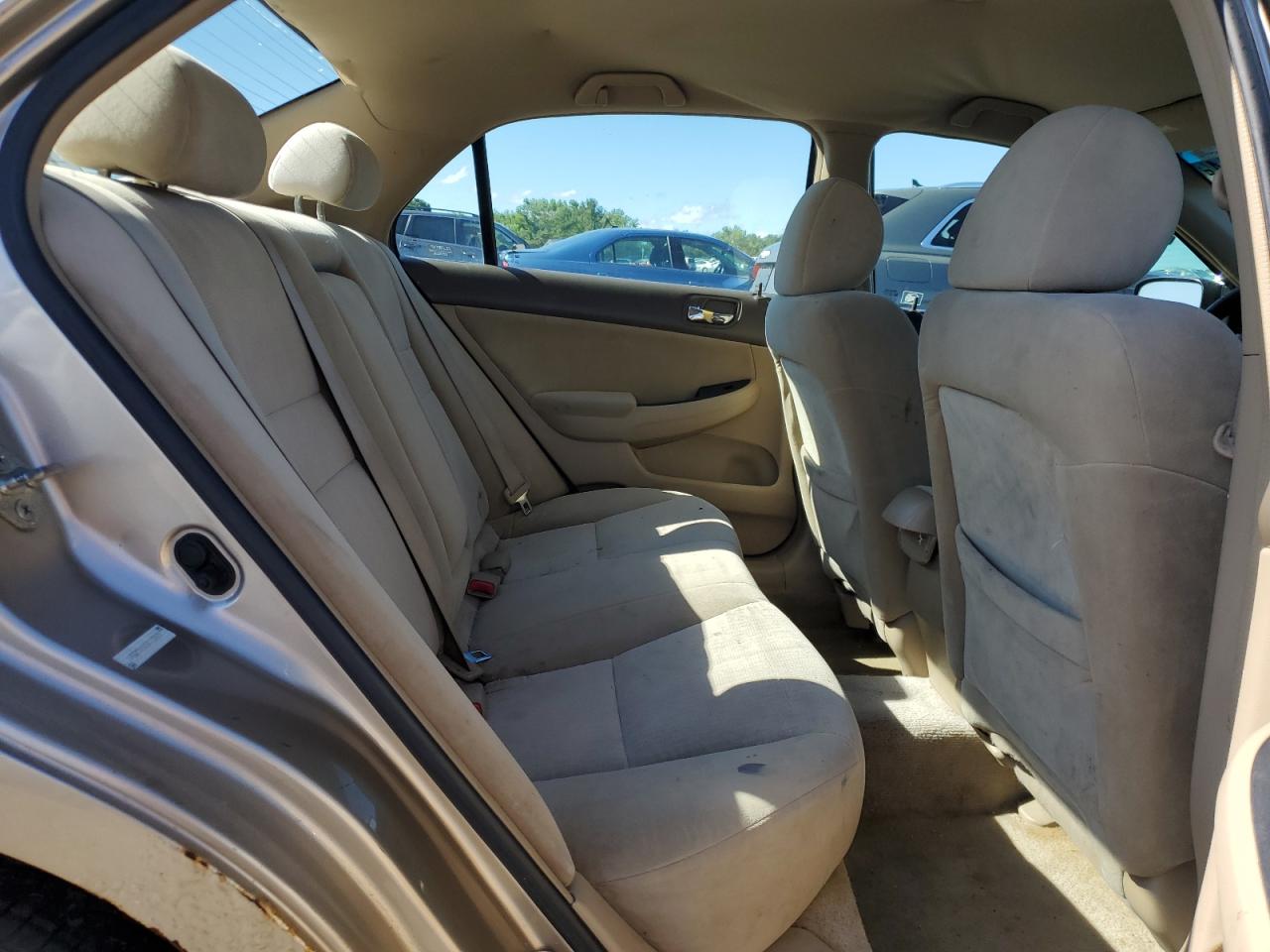 1HGCM56485A120429 2005 Honda Accord Lx