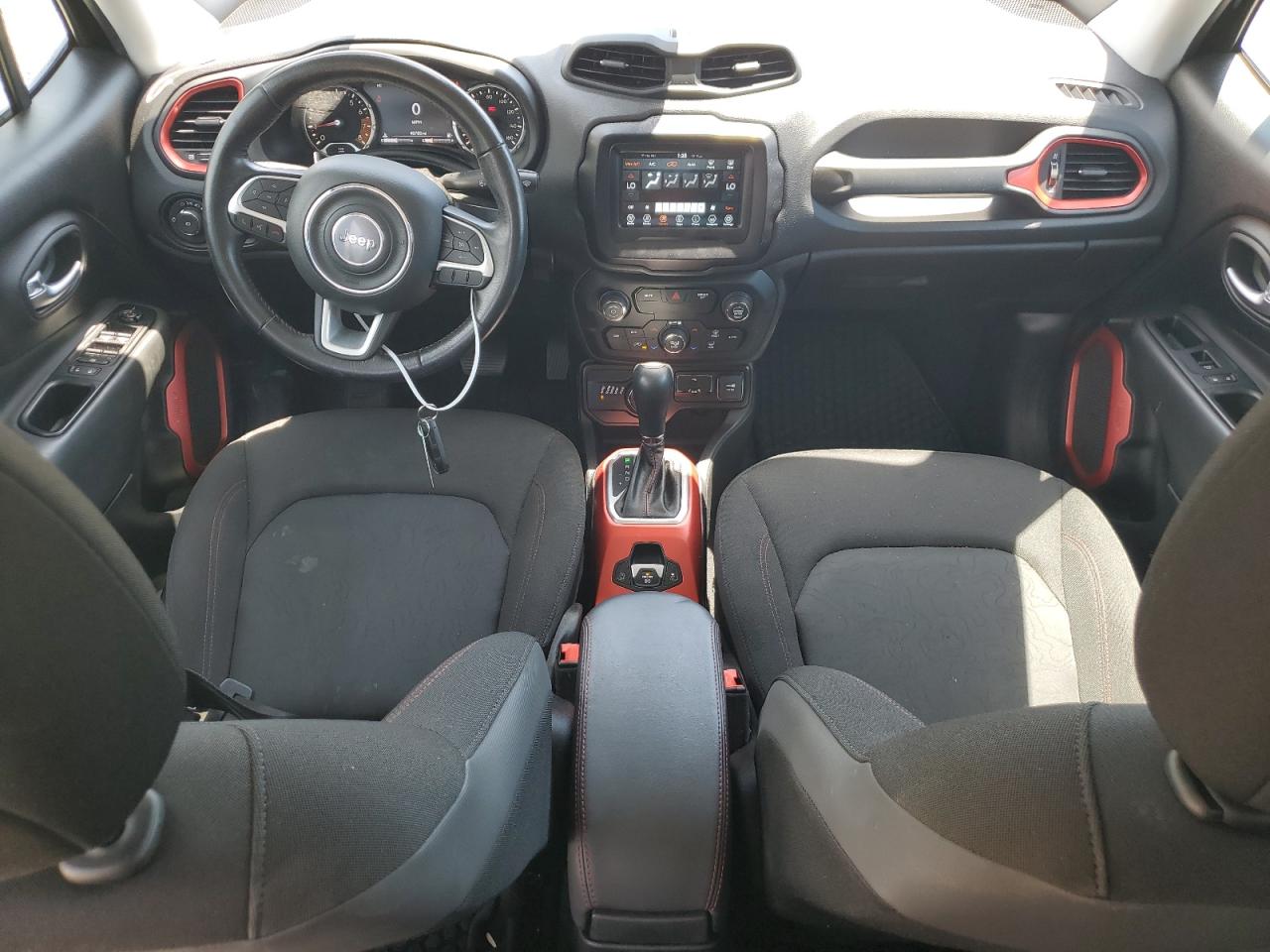 ZACNJBC16KPJ91209 2019 Jeep Renegade Trailhawk
