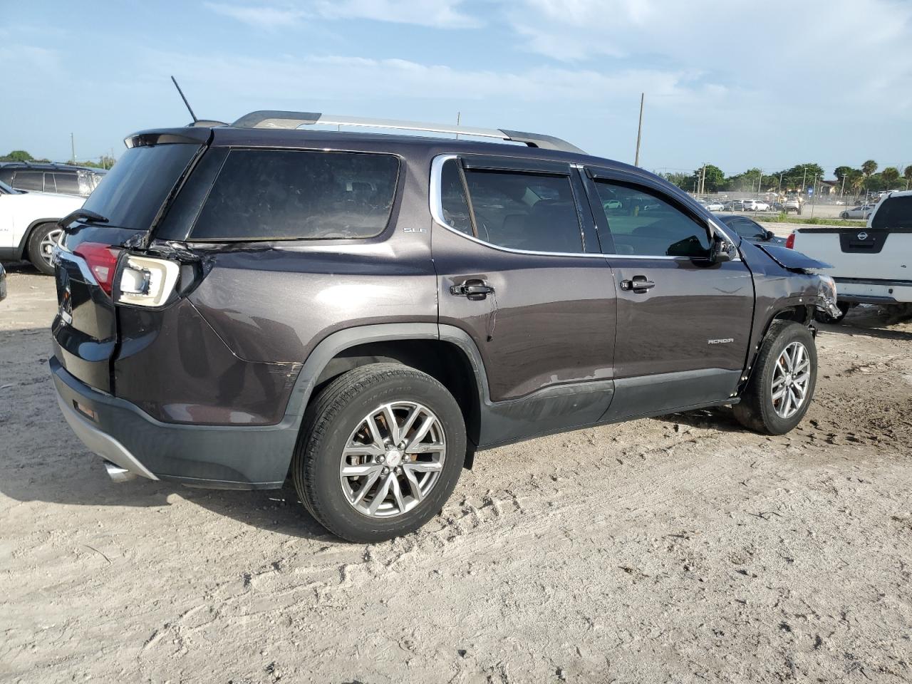 2018 GMC Acadia Sle vin: 1GKKNLLS8JZ126505